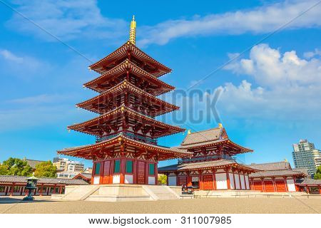 Osaka, Japan - October 28 2018: Shitenno-ji Temple Founded In 593, It's The First And Oldest Officia