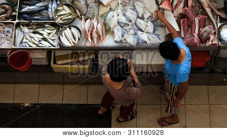Singapore-dec 30 2018:people Visit Seafood Shop At Singapore Little Indian Area,tekka Centre Market 