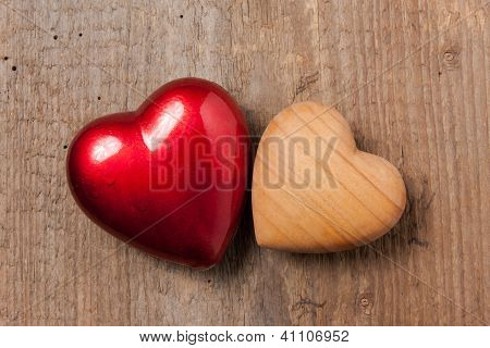 Two hearts on wood