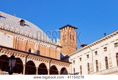 Wand des Palazzo della Ragione in Padua