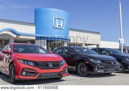 Indianapolis - Circa March 2021: Honda Motor Co. Automobile And Suv Dealership. Honda Manufactures A