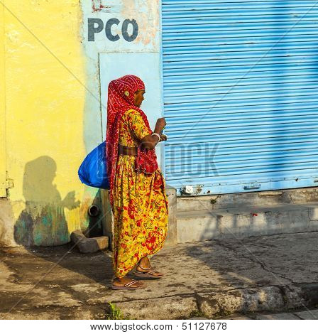 Closed Shops On The Hindi Day Of Rest