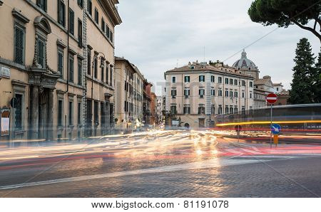 light of car traffic on Piazza d'Aracoeli