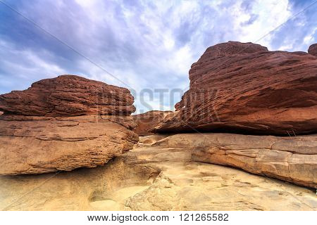 Unseen Thailand Grand Canyon Sam Pan Bok At Ubonratchathani