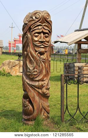 Wooden sculpture based on Pushkin's fairy tales.