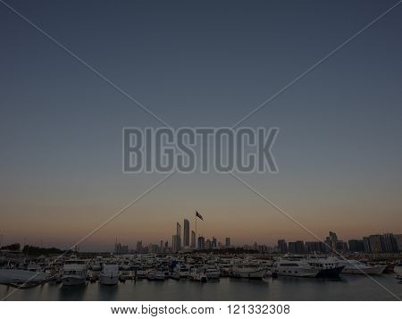 the famous City of abu Dhabi at night