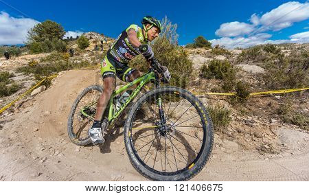 Participating in Chelva MTB XCO open
