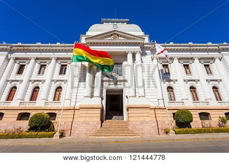 Supreme Court, Sucre
