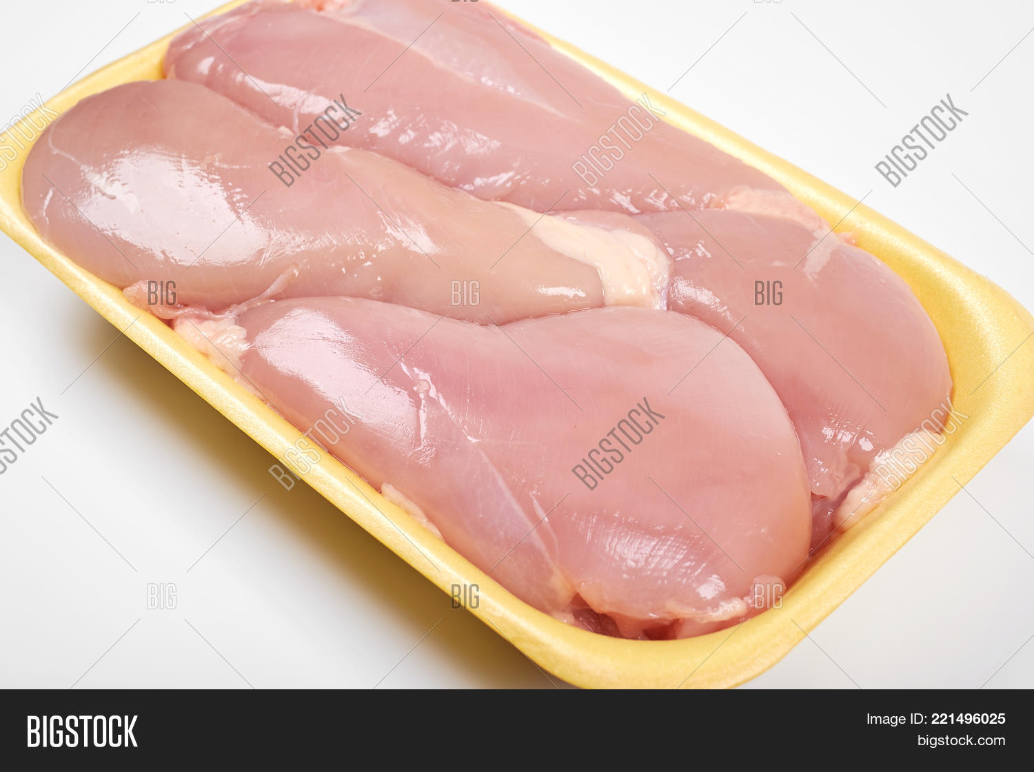 Грудка в рукаве в духовке. Курица в рукаве для запекания. Куриная грудка в пакете. Курица в микроволновке в пакете. Куриное филе в пакете.