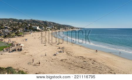 LAGUNA BEACH, CALIFORNIA - 4 NOVEMBER 2017: Sandy shoreline at Laguna Beach in California