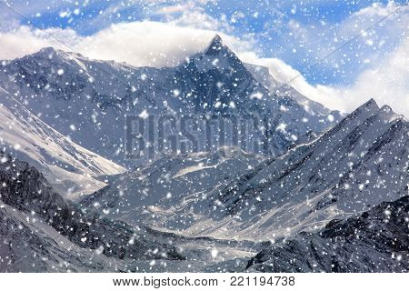 Mount Khangsar Kang (Roc Noir), Annapurna range from Ice Lake, way to Thorung La pass, Round Annapurna circuit trekking trail, Nepal