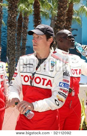 LOS ANGELES, CA - APR 16: Michael Trucco på Toyota Grand Prix Pro Celeb Race på Toyota Grand Pri