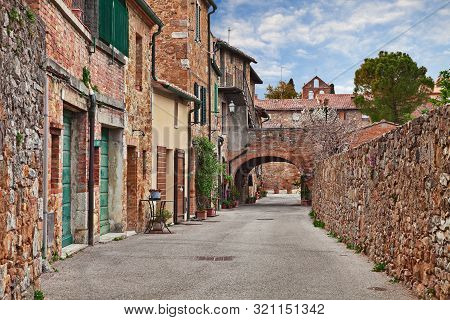 San Quirico D'orcia, Siena, Tuscany, Italy: Street In The Ancient Toen
