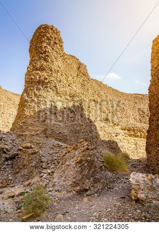 Scenic landscape in Hajar Mountains near Hatta, UAE