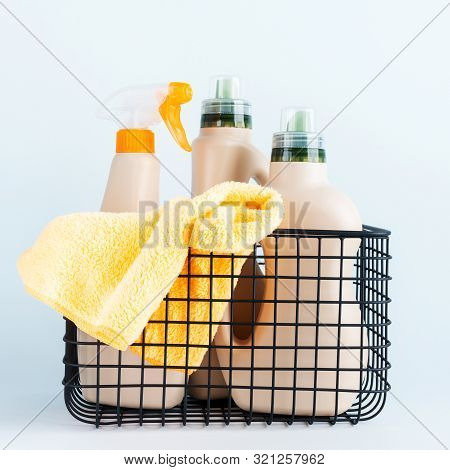 Сlose-up Of Mock-up Blank Label Bottles For Mockup Packaging Product Bottles Of Cleaning Detergent O
