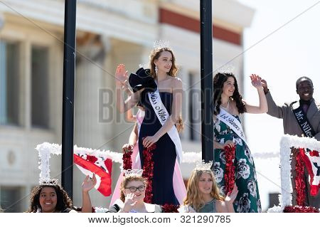 Benton Harbor, Michigan, Usa - May 4, 2019: Blossomtime Festival Grand Floral Parade, Float Carrying