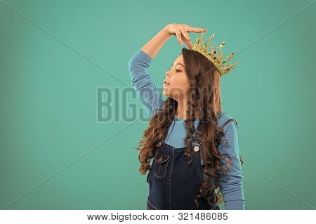 Feels Like Queen. Kid Wear Golden Crown Symbol Of Princess. Every Girl Dreaming To Become Princess. 