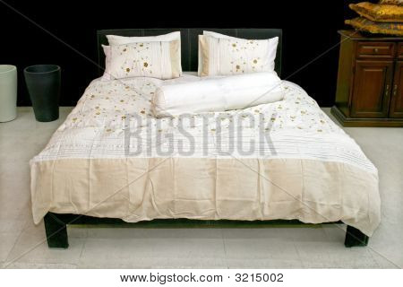 Double Bed