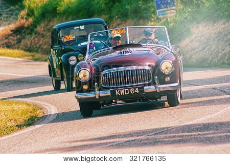 Pesaro Colle San Bartolo , Italy - May 17 - 2018 : Nash Healey Sports 3850 Cm3 1950 On An Old Racing
