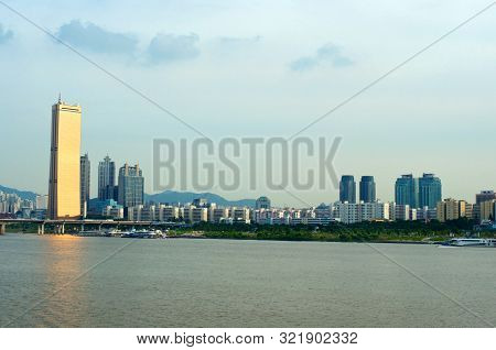 Hangang River In Seoul In Summer In Korea