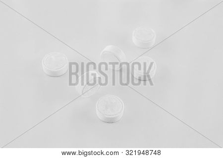 Refreshing Dry Hand Wipes In The Form Of A Tablet. Compressed Cleansing Towelettes, Disposable Facia