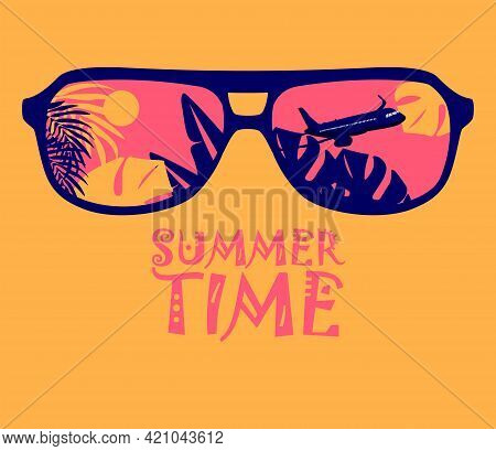 Summer Time Fun Concept Design. Creative Background Of Landscape, Panorama Of Sea And Beach On Sungl