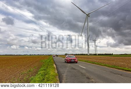 Le Gault-saint-denis, France - October 08, 2017: The Breakaway Is Approaching On A Road In The Plain