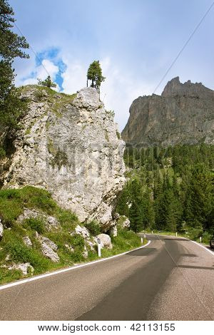 Horská silnice, Dolomity
