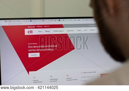 New York, Usa - 1 May 2021: Ctt Correios De Portugal Company Website On Screen, Illustrative Editori