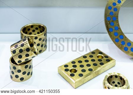Various Type Alloy Copper Or Brass Oilless Or Oil Free Bush With Embedded Solid Lubricant Equipment 