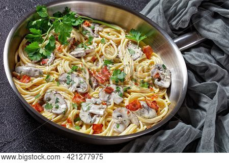 Italian Pasta With Cremini Mushroom Sauce Of Heavy Cream And Parmesan  Cheese With Crispy Bacon And 