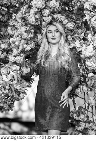 This Is My Best Summer Holiday Ever. Pretty Girl At Spring Flower. Summer Beauty And Fashion. Sexy L