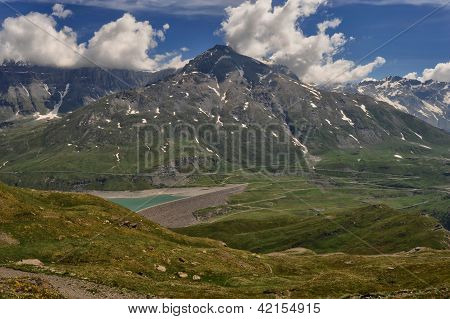 Na Mont Cenis jezero