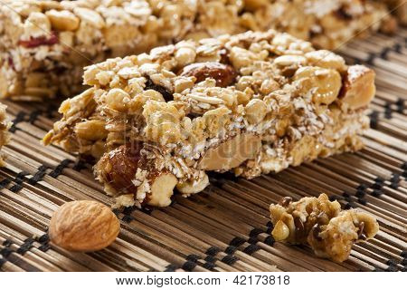 Organic Almond And Raisin Granola Bar