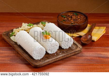 White Rice Puttu With Chana Masala Curry