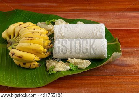 Puttu /white Rice Puttu -kerala Special Breakfast Items Made Using Rice Flour Which Is Arranged In T