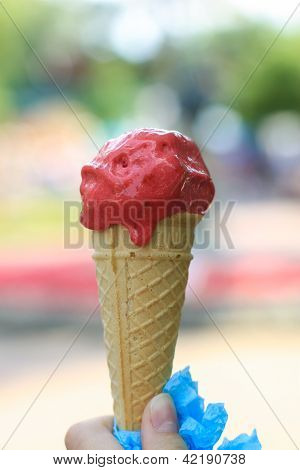 Berry ice cream