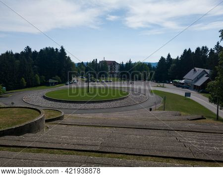 Mrakovica, Bosnia And Herzegovina-august 1, 2020:large Stairs Leading To Monument To The Revolution 