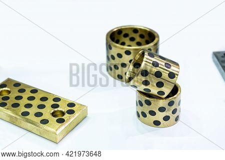 Various Type Alloy Copper Or Brass Oilless Or Oil Free Bush With Embedded Solid Lubricant Equipment 