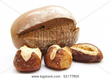 Lyes bread roll with crust bread