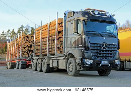 Mercedes-benz Arocs 3263 Timber Truck