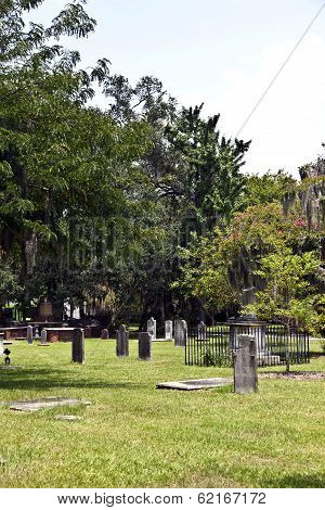 Colonial Park Cemetery In Savannah
