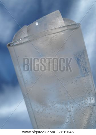 água gelada