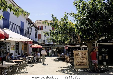 Restaurants In The City Center Of Saintes-maries-de-la-mer