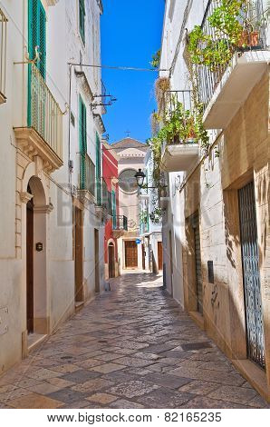 Alleyway. Fasano. Puglia. Italy.