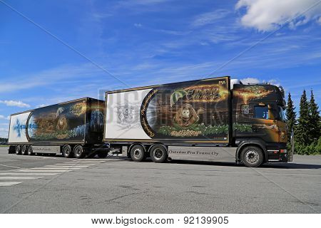 Scania V8 Reefer Truck In Motion