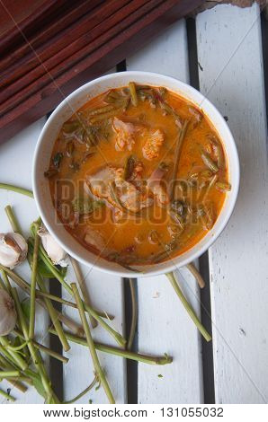 Thai Spicy Curry with Pork and Water Spinach