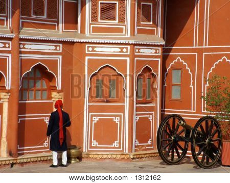 Intian Palace