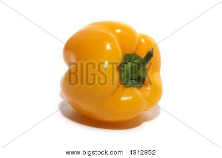 gelbe Paprika, isoliert auf weiss