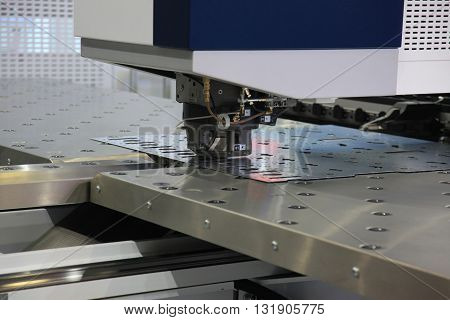 High precision CNC sheet metal stamping and punching machines